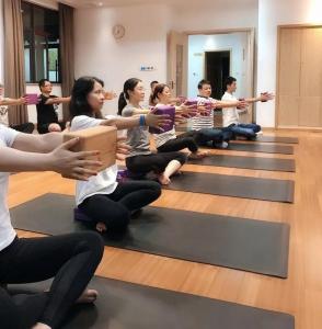 關(guān)愛(ài)職工健康——瑜伽初體驗(yàn)！