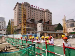 市建設(shè)局黨委書記、局長(zhǎng)戴健一行赴湖州市第一醫(yī)院改擴(kuò)建項(xiàng)目一期工程